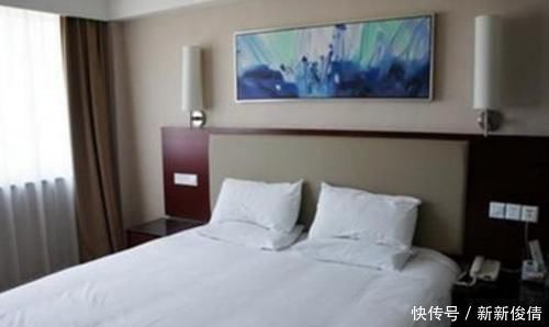 手机充电|一旦发现工人这样装插座，立马赶他出门，一分钱也不要给