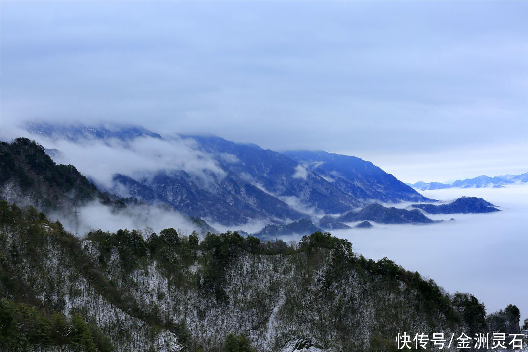 陕西平利：化龙山春雪云海，美如仙境