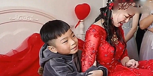 小姨出嫁,外甥死活不让走,本以为挺感人,下一秒却笑喷了!