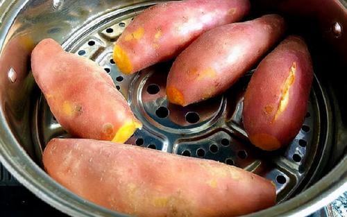  正确|蒸红薯，直接上锅蒸是大错！这才是正确方法，红薯甘甜又松软！