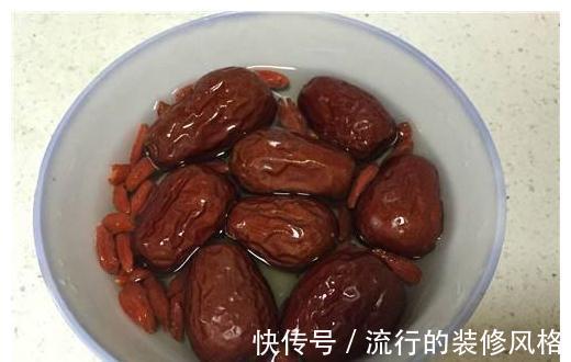 鸡汤|它个头小,脂肪含量才0.3,比鸡汤养人,补充能量,秋天常吃