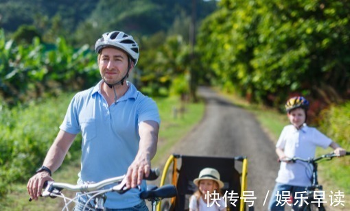 控制血糖|58岁院士，研究糖尿病30年！想稳住血糖，3种食物劝你少吃