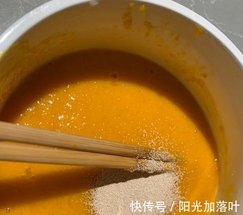 香甜可口，营养丰富！红枣南瓜糕希望您能喜欢，味道一级棒！