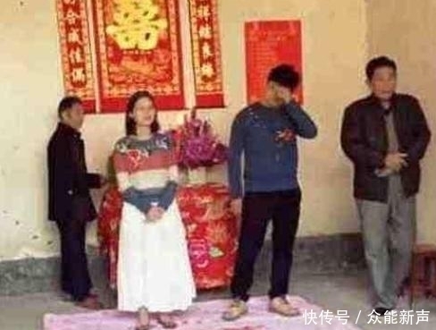 新娘|“最穷婚礼”走红,新郎现场抹眼泪,网友:新娘比拜金女好很多