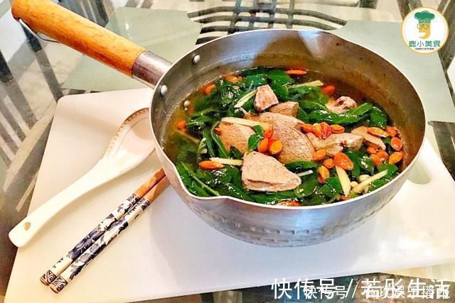 压力|压力大常失眠，隔三差五用此叶滚汤喝，养心安神，一觉睡到天亮