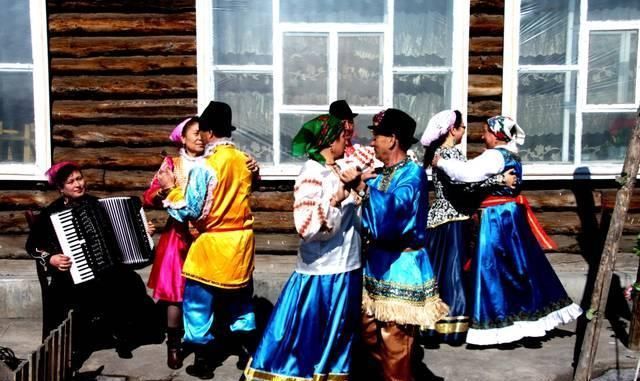 却说|中国最特别的民族,长着外国人的脸,却说着流利的中国话