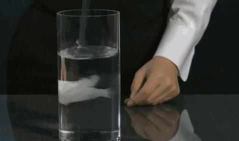 上完厕所后别再把废纸丢垃圾桶了,建议大家这样做,干净又卫生!