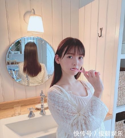 特利迦奥特曼|姐姐抽我!上坂堇出演《特利迦奥特曼》反派人间体