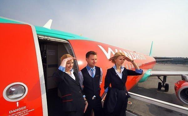 老年|世界各国空姐你都见过哪些国家的最喜欢哪个航空的空姐!