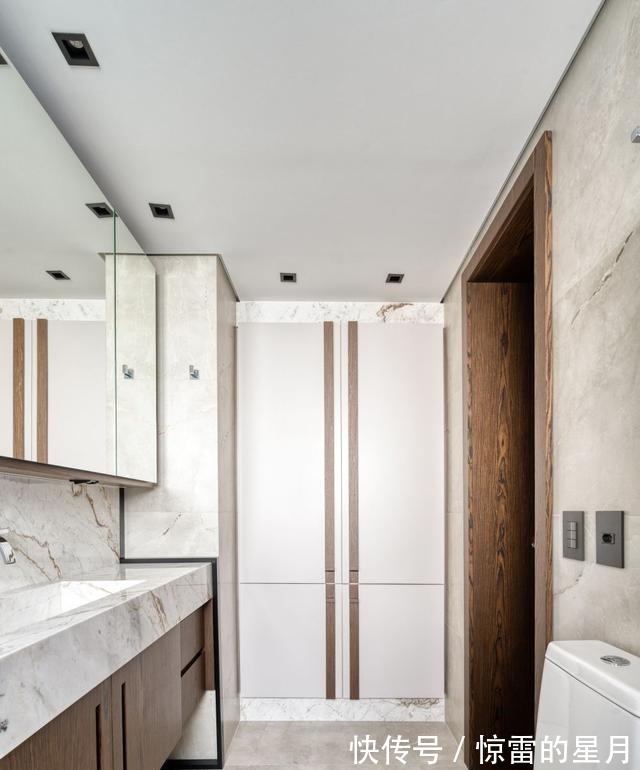 套房子|卖掉大平层,换这套160复式,客厅挑空4.5米,楼上楼下动静分离!