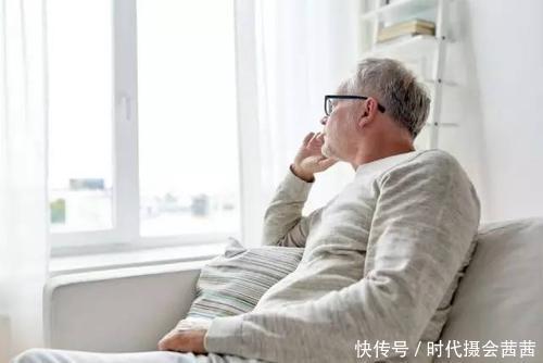 脑梗塞|脑梗不是突然“袭击”！患上脑梗的人，晚上常常有四个共同点