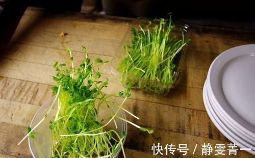 挥发性精油|入冬后,多吃三种养生食物,腰不疼,腿不酸,赶走体内湿气