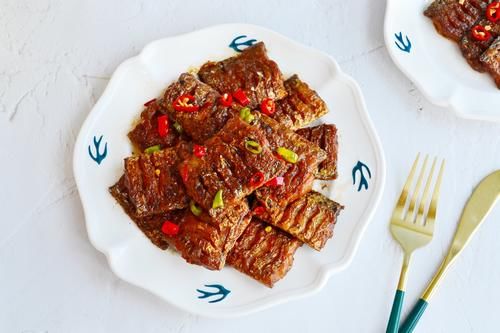 不柴|带鱼学会这么做,不腥不腻还不柴,鲜香下饭,外酥里嫩,超级好吃