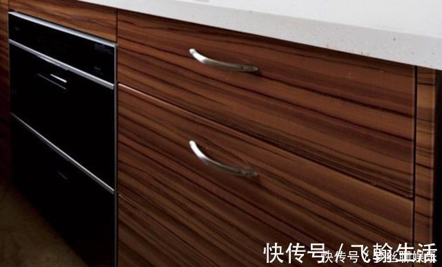 污垢|油烟机如何清洗污垢4点小技巧轻松搞定，别再花冤枉钱了