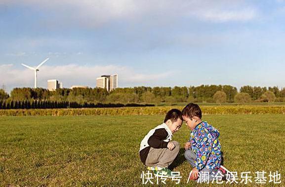 人际交往|“出去玩”和“家里蹲”的孩子,真的不一样,长大后相差不是一点