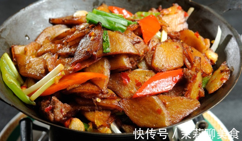 土豆|做干锅土豆片，别直接下锅炒！教你正确做法，土豆鲜香入味特解馋