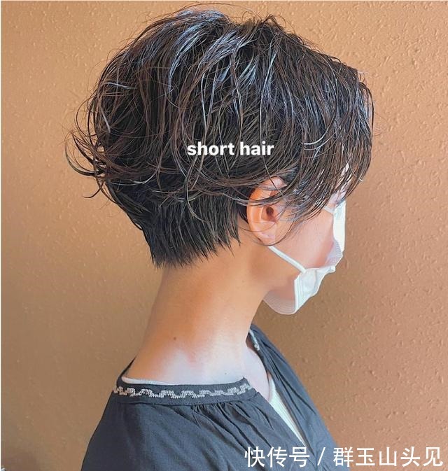 发型 越剪越时尚发型18款,无论长短都很心动,剪完你也可以变美女