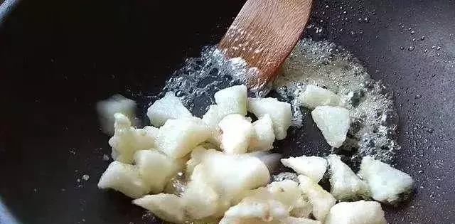 冷天,羊肉可以不吃,这菜比羊肉还滋补,10元一斤多吃身体壮