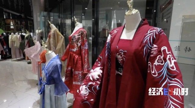 菏泽|“山东菏泽曹县666”刷屏！一件汉服卖出35000元！咋就这么火？