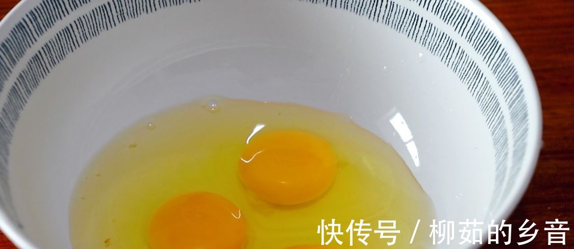 鸡蛋|炒鸡蛋谁都会做,想把鸡蛋炒好吃有窍门,加上它,鲜掉眉毛!