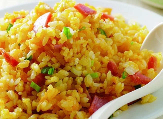 做蛋炒饭时,米饭不要直接入锅炒!多做一步,米粒金黄,粒粒分明