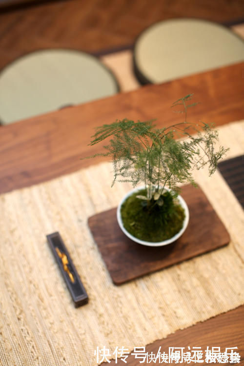 横厅|看完她家才知,没有红木与雕花的现代新中式,依然可以美到极致!