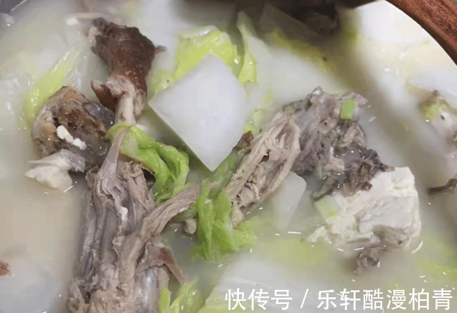 天冷了,有钱没钱,孩子别忘喝这汤,经济实惠,孩子长高个