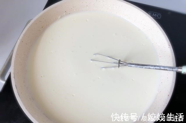 爱吃奥利奥的人注意教你3步做成冰淇淋,冰凉丝滑,香甜无冰渣