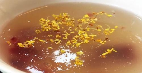 中医|中医肝脏有病百病生,常用“一物”泡水喝,去火养肝,防失眠