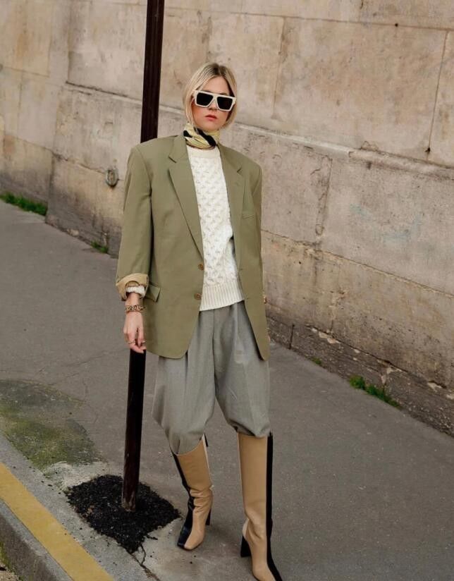 穿搭|阿姆斯特丹的飒爽干练的时髦感 她的每一套look的色彩搭配都很舒适