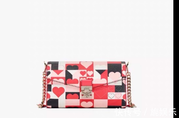 LV 大牌链条包,就服这款LV老花三合一,不仅好看更是气质十足