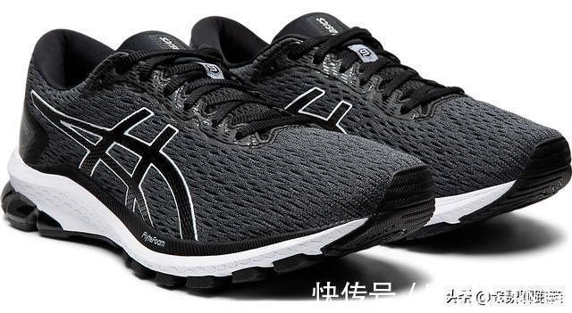 鞋面 懂鞋的人通常会买3双跑鞋,名气不大,但都是性价比之选