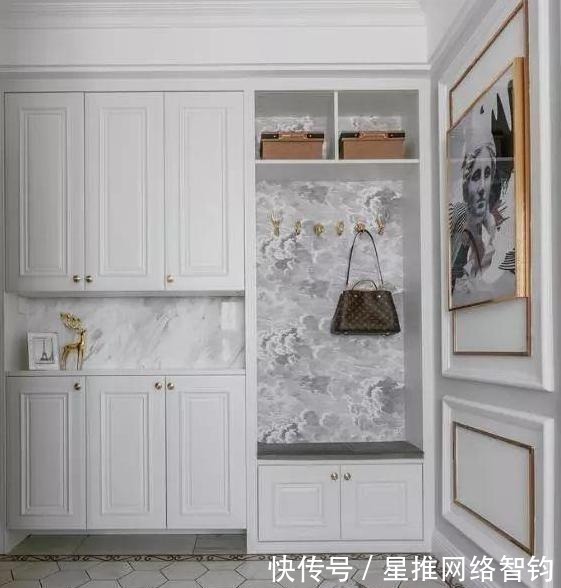 实用|原来的玄关设计已经过时了,现在人们都这么装,玄关+鞋凳,实用