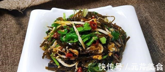 炎热的夏天,这4道素淡凉拌菜味道清香爽口,吃完特别舒服,收藏!