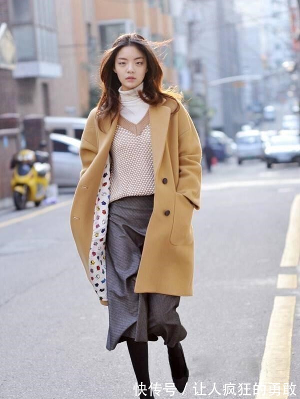 街拍 旧大衣穿得不好看别再买了!换这5种内搭都够了,照着穿准没错!