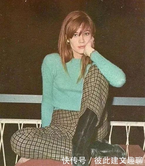 时髦|适合冬天穿的4条长裤!时髦又好看,还很显腿长