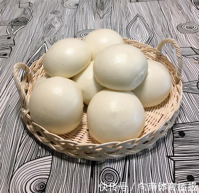 发面|天冷蒸馒头,发面时除了加酵母,多加这2样馒头个个松软雪白
