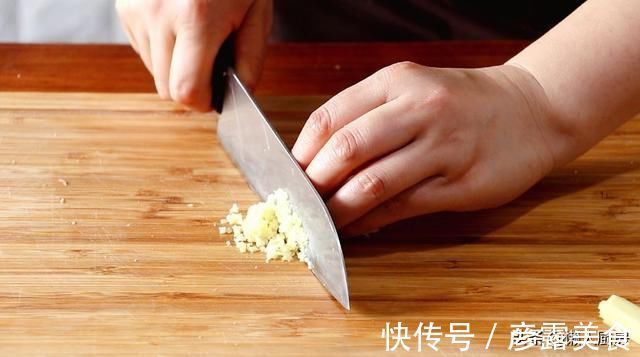 包子|遇到此馅儿别手软，咬一口，流出满满的汤汁，学会可以开包子店了