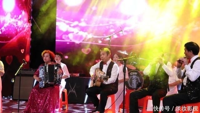 掌声|掌声不断!这场吉他音乐汇演载歌载舞,精彩纷呈