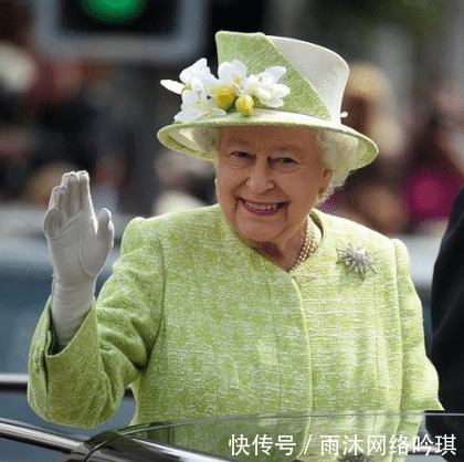 戴安娜|英女王有5千顶帽子，戴安娜帽子戴得最美艳，俩姐妹帽子有点尴尬