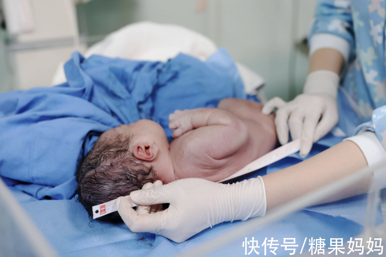 小双|开心分享“生男娃”的体验，却遭邻居暗怼，宝妈：我做错了什么？