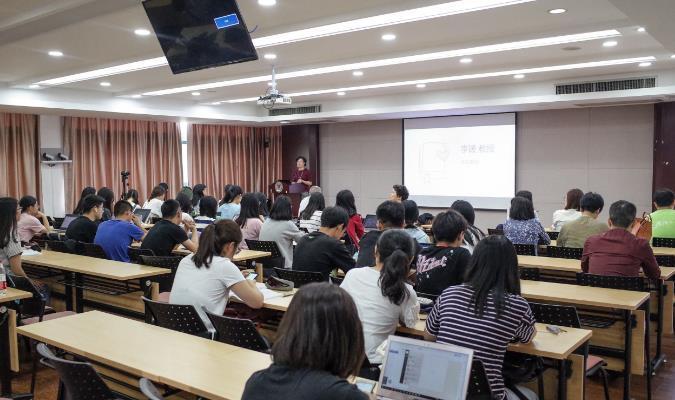 培养一名硕士需要多少钱，可参考清华大学学费标准，感到意外