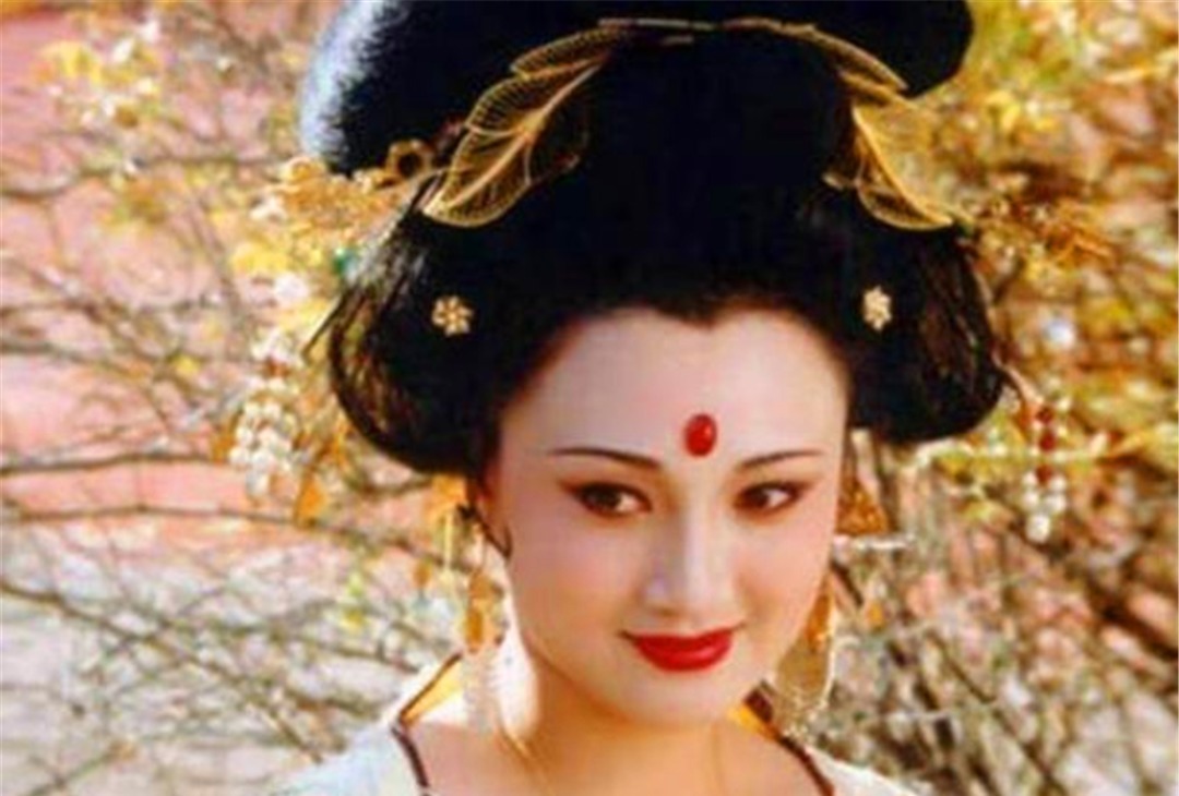 实无名|“三千宠爱在一身”的杨贵妃,为何终身没有被封为皇后?