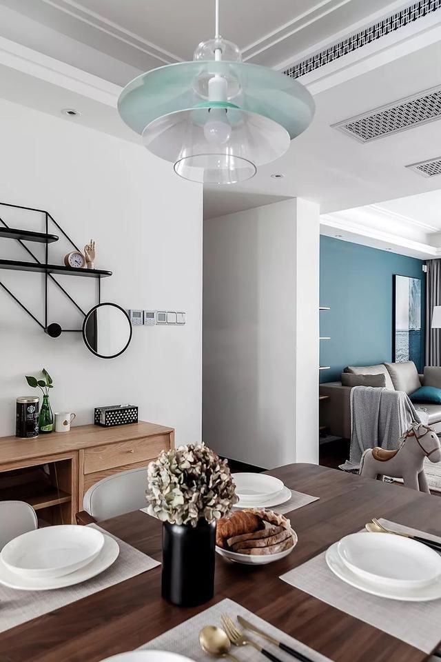 色调|120平米新房8万搞定装修,简约风客厅太漂亮!住多久都不过时