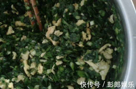 拌韭菜鸡蛋馅,“忌讳”两种食材,许多人爱放,难怪味道不好