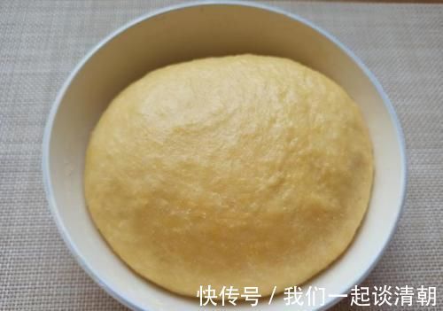 烤箱|教你做独家懒人面包，1碗面粉3个鸡蛋，不用烤箱，蓬松柔软又香甜