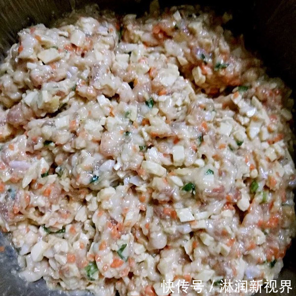 小粒粒|自从豆腐这样做,家里老人孩子都爱吃,隔三差五做一次,营养鲜嫩