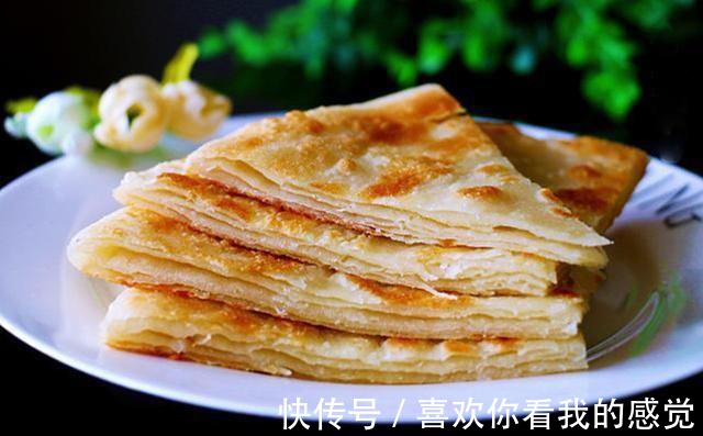 做烙饼，开水烫面凉水和面都不如它，教你正确做法，柔软好吃