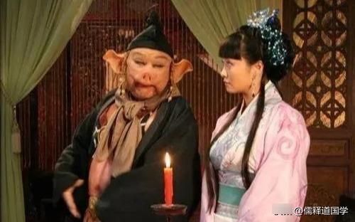 下联|上联“八戒洗澡,猪下水”,网友纷纷对出经典下联,简直太有才