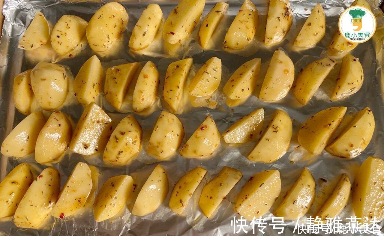 无需厨艺经验和技巧，教你做“椒酥薯角”，椒麻软糯，薯香十足